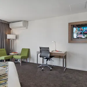 https://metro-hotel-perth.hotelsperth.org