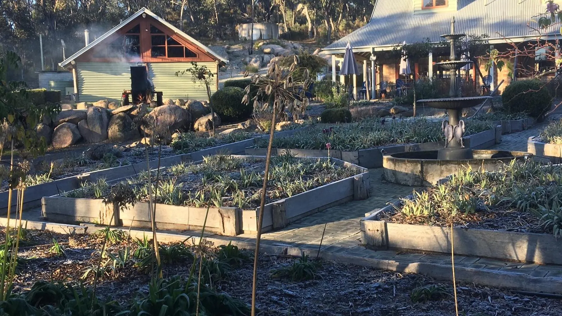 Girraween Country Inn Ballandean